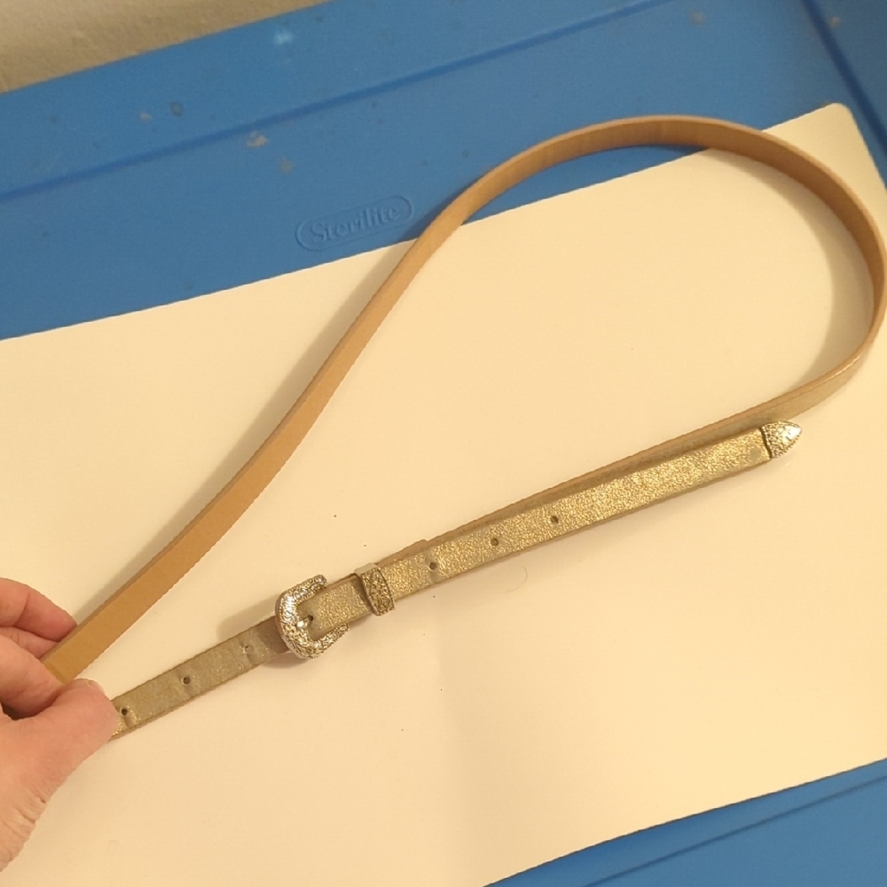 Gold Women's Belt - Picture 2 of 2